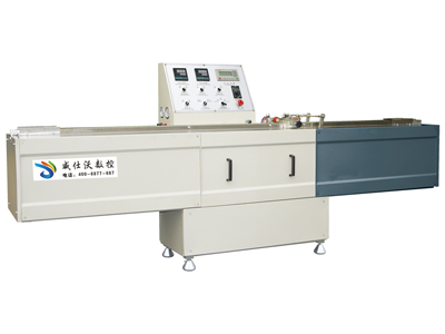 臥式丁基膠涂布機(jī)